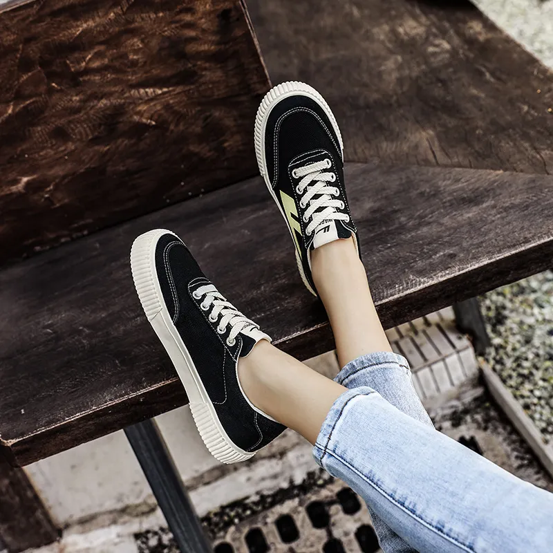 Warrior Anti Slip And Wear Resistant Lightweight Low Top Canvas Shoes Unisex Black-4