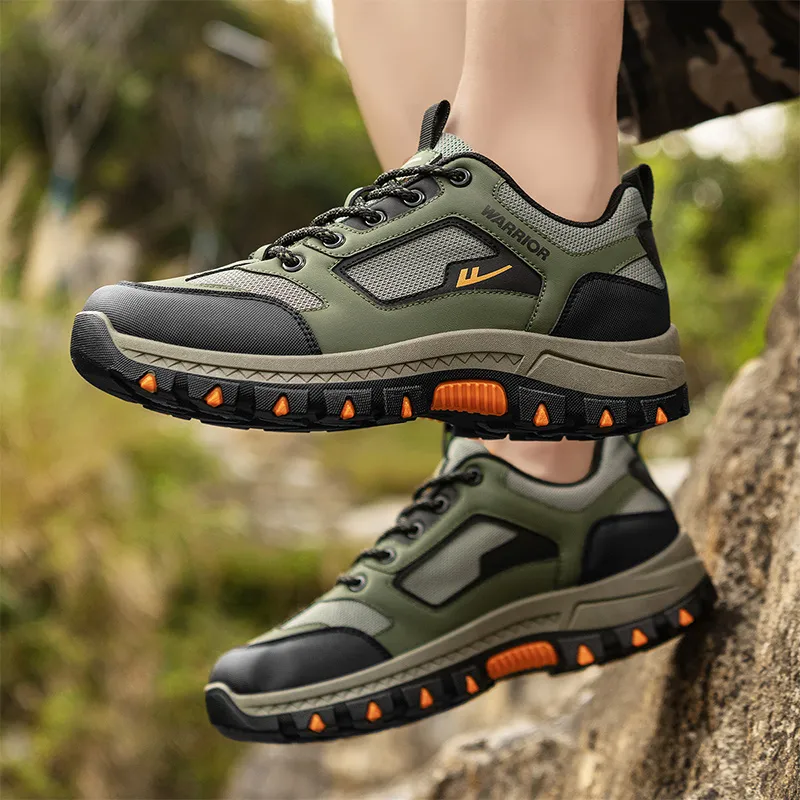 WARRIOR Hiking / Trekking Shoes Men Low Top Black-6