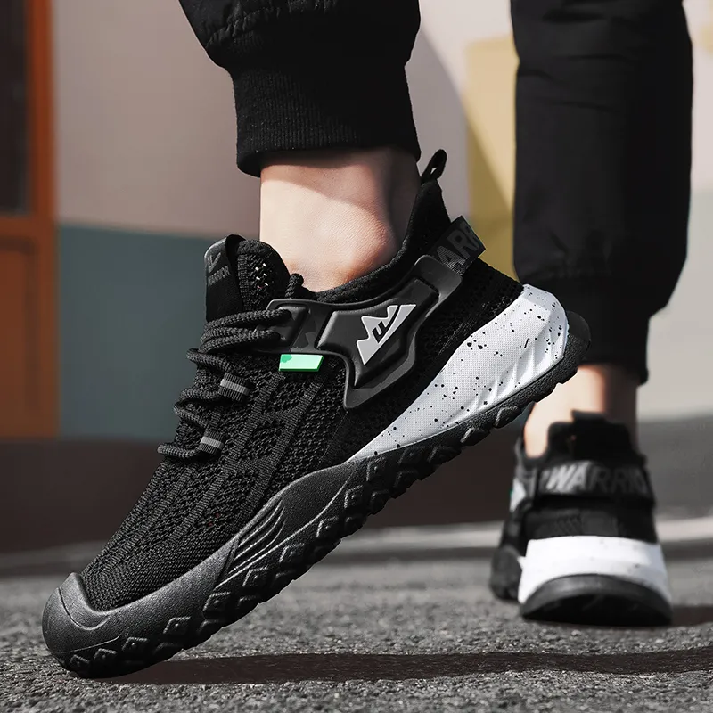 Warrior Wear resistant, Lightweight, Breathable, And Non slip. Low Top Casual Shoes Men's Black-6