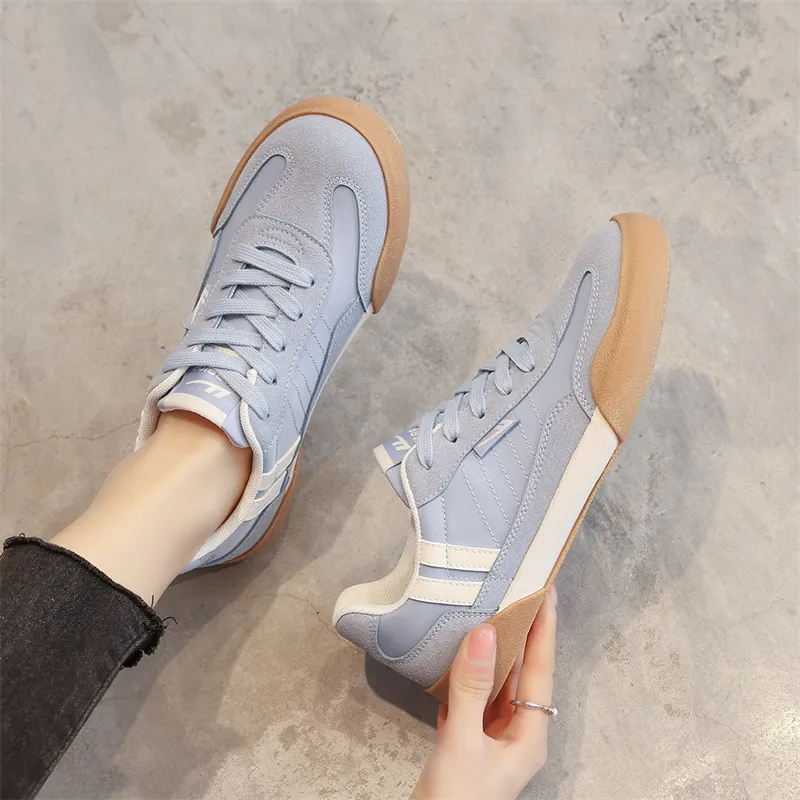 Warrior Coverage Abrasion Resistant Lightweight Breathable Slip Resistant Low Top Canvas Shoes Women's Light Blue Beige-4