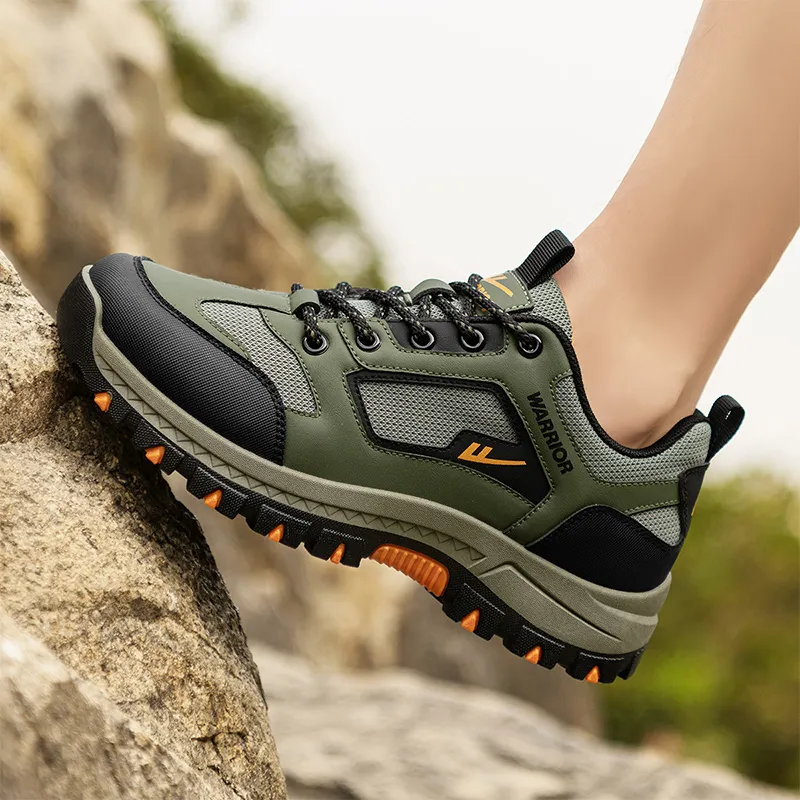 WARRIOR Hiking / Trekking Shoes Men Low Top Black-7