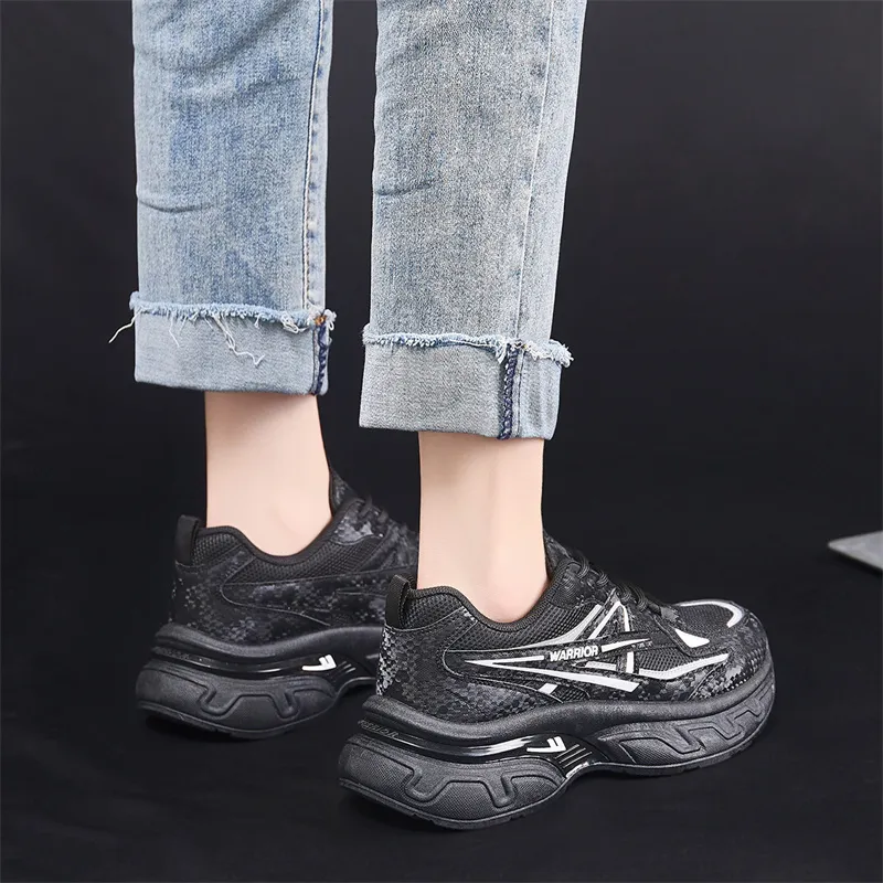 Warrior Wear resistant Lightweight Breathable And Non slip. Low Top Chunky Sneakers Women's Black-1