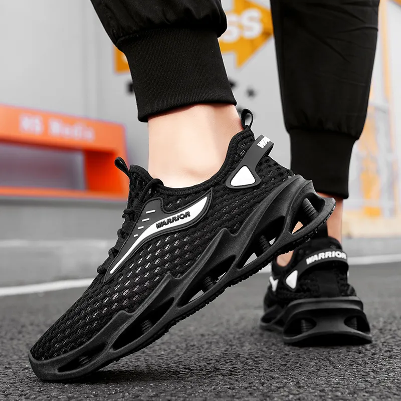 WARRIOR Running Shoes Men Low Top White-8