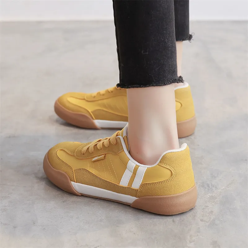 Warrior Coverage Abrasion Resistant Lightweight Breathable Slip Resistant Low Top Canvas Shoes Women's Yellow Rice-4