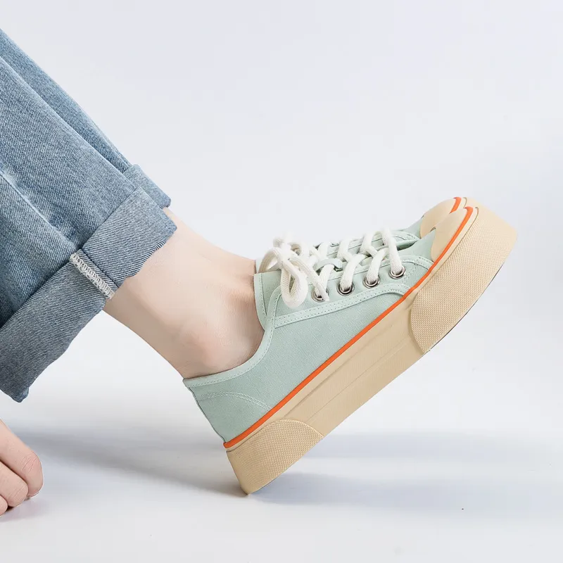 Warrior Wear resistant, Lightweight, Breathable, And Non slip. Low Top Canvas Shoes Women's Light Green-3