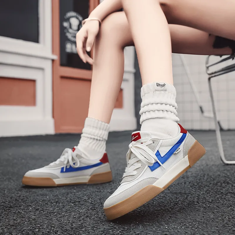 Warrior Lightweight Wear Resistant And Slip Resistant Low Top Skateboard Shoes Unisex Beige Blue Red-11