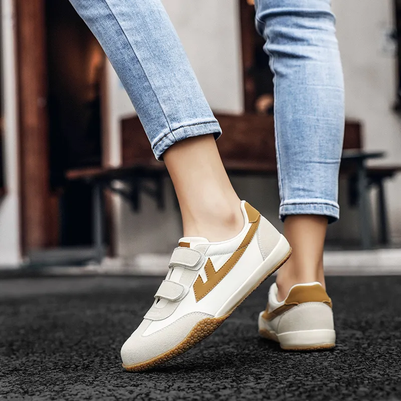 Warrior Wear resistant Lightweight Breathable And Non slip. Low Top Canvas Shoes Unisex Beige Brown-9