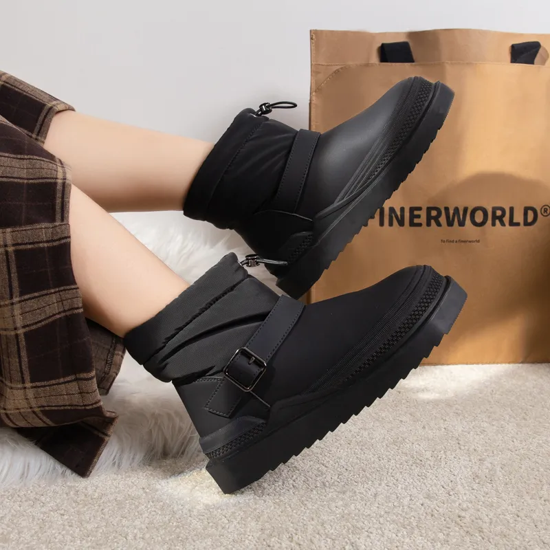 Warrior Short Snow Boots Women's Black-5