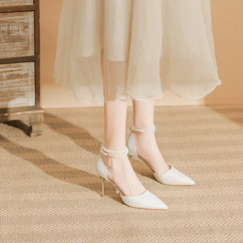 Dunnu Slim Heel High Heels Women's White-5