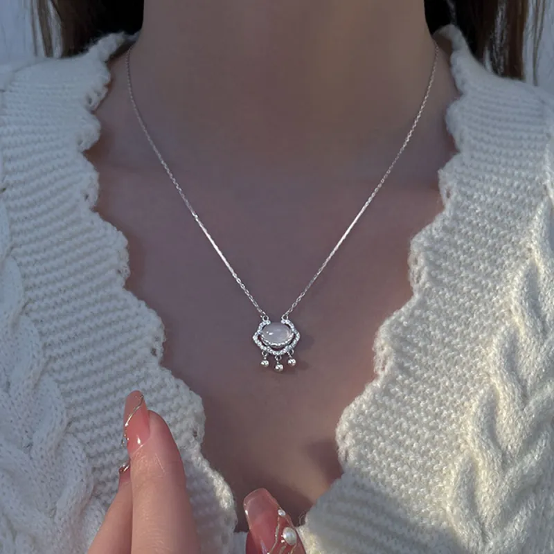 Otoshi Chalcedony Jade Necklaces Women's-2