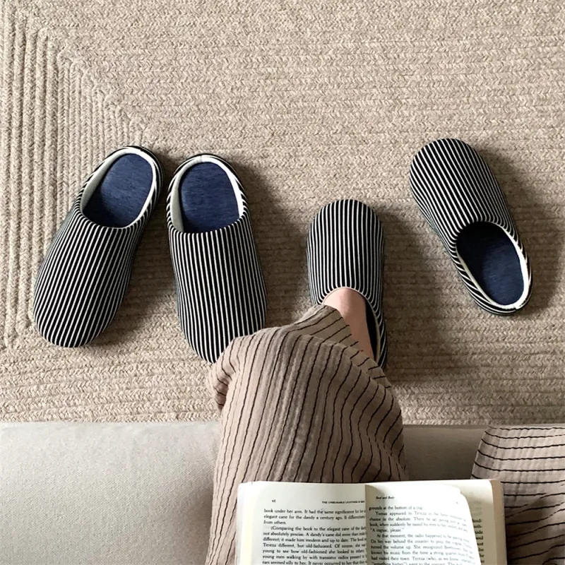 Thin Strips Slippers Unisex, Black-4