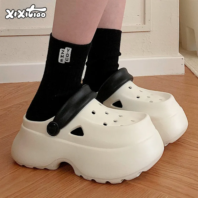 Thin Strips Slippers Women's, Black+White Base-15