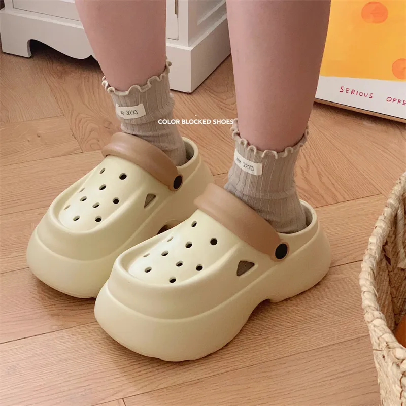 Thin Strips Slippers Women's, Black+White Base-25
