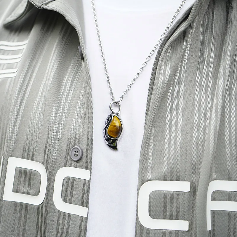 ROADLATIVE Titanium Steel Necklaces Unisex-1