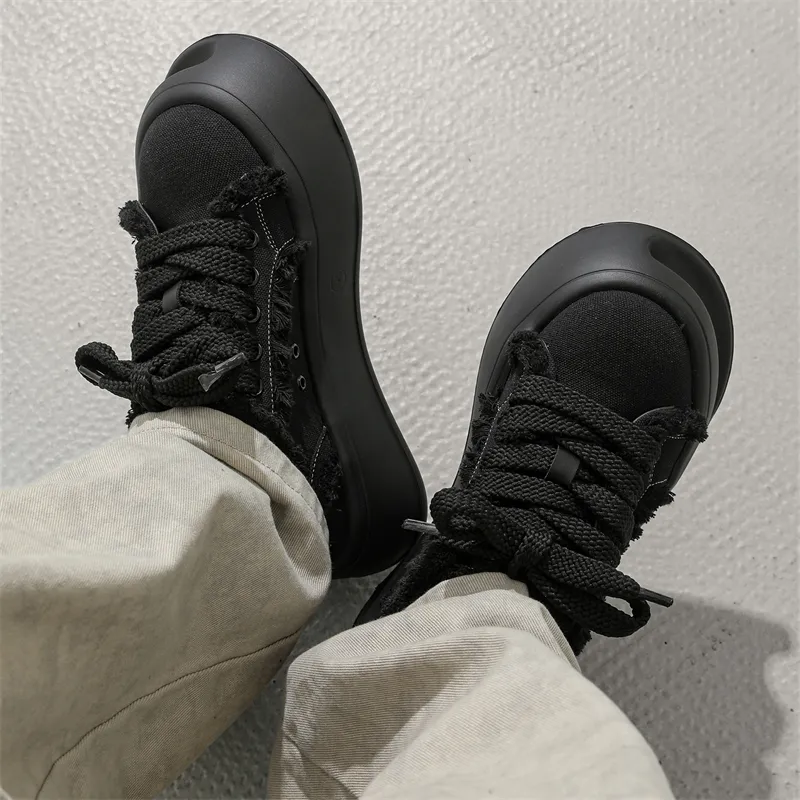 ZONEJOY Anti Slip Wear Resistant Low Top Skateboard Shoes Unisex Black-4