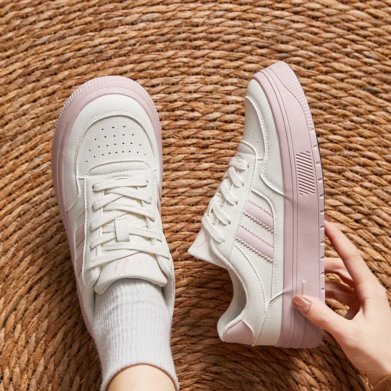 La Chapelle Lightweight Low Top Skateboard Shoes Women's-18