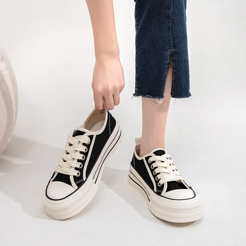 La Chapelle Lightweight Height Increasing Low Top Canvas Shoes 3cm Women's-9