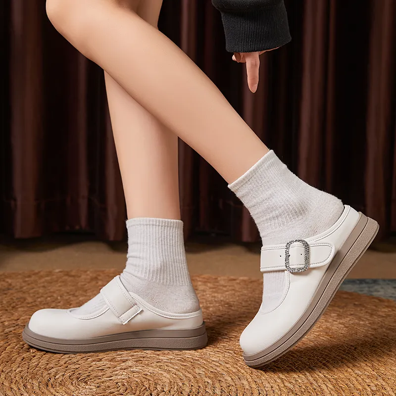 La Chapelle Abrasion Resistant Closed Toe Slippers Women's-6