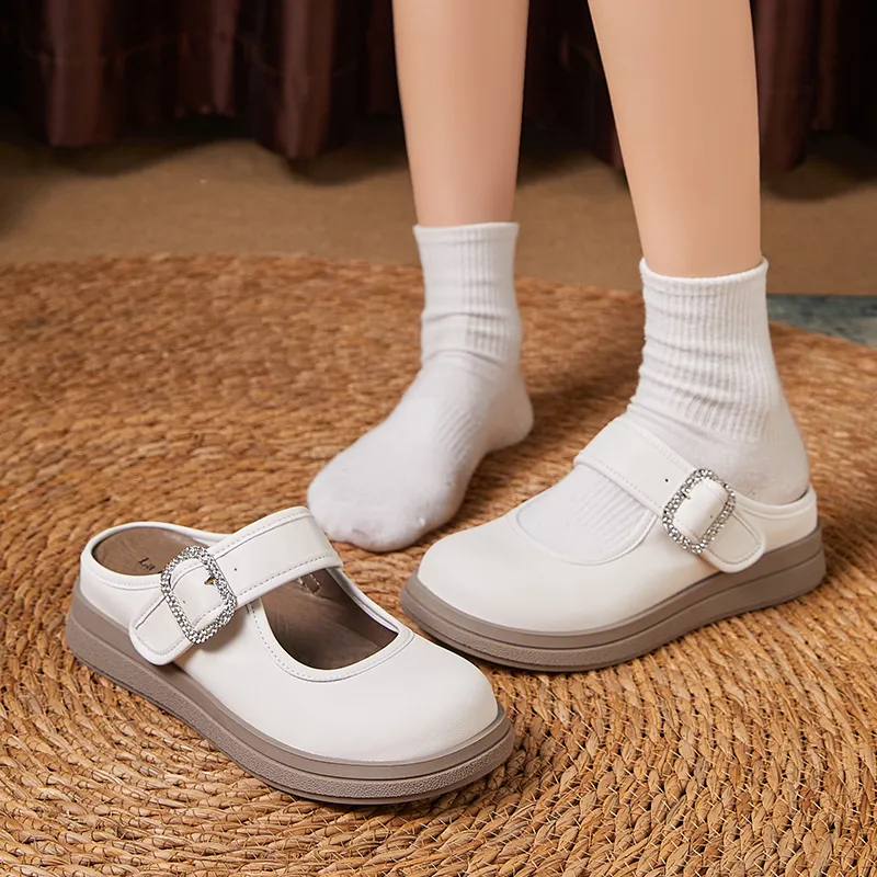La Chapelle Abrasion Resistant Closed Toe Slippers Women's-5