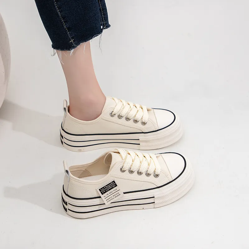La Chapelle Lightweight Height Increasing Low Top Canvas Shoes 3cm Women's-10