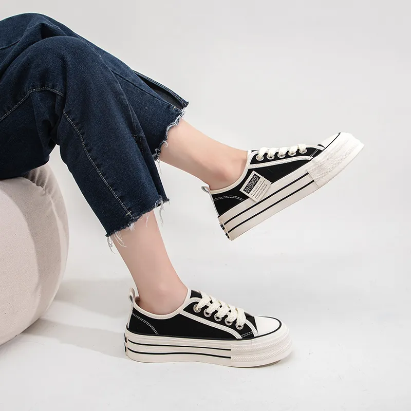 La Chapelle Lightweight Height Increasing Low Top Canvas Shoes 3cm Women's-6