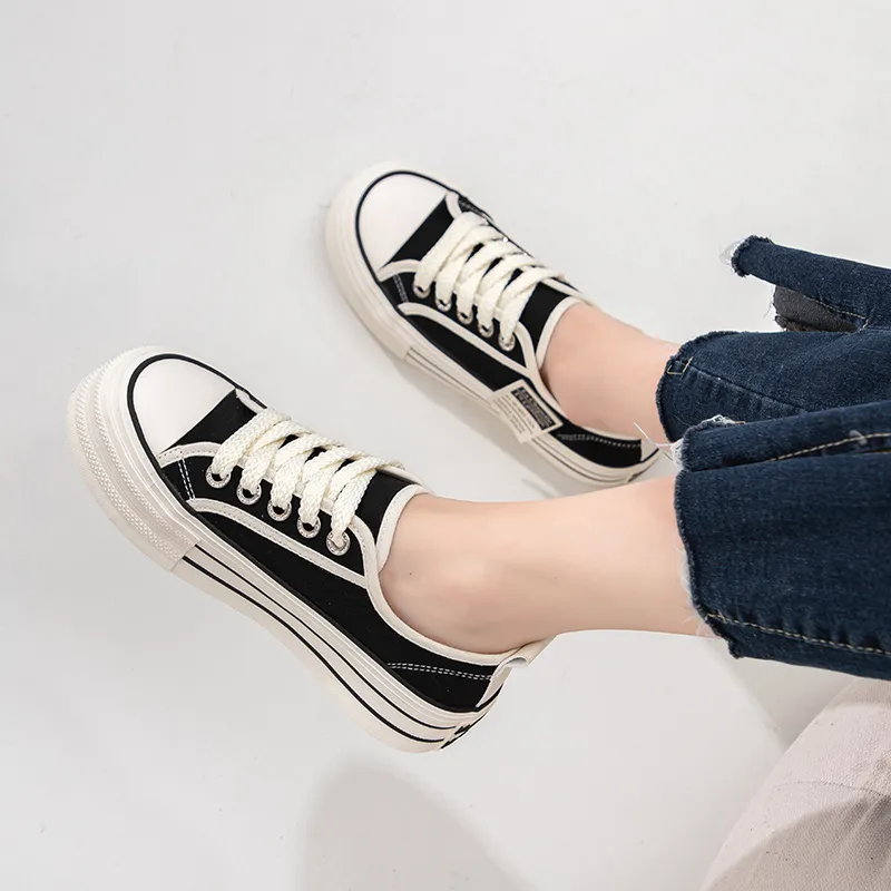 La Chapelle Lightweight Height Increasing Low Top Canvas Shoes 3cm Women's-7