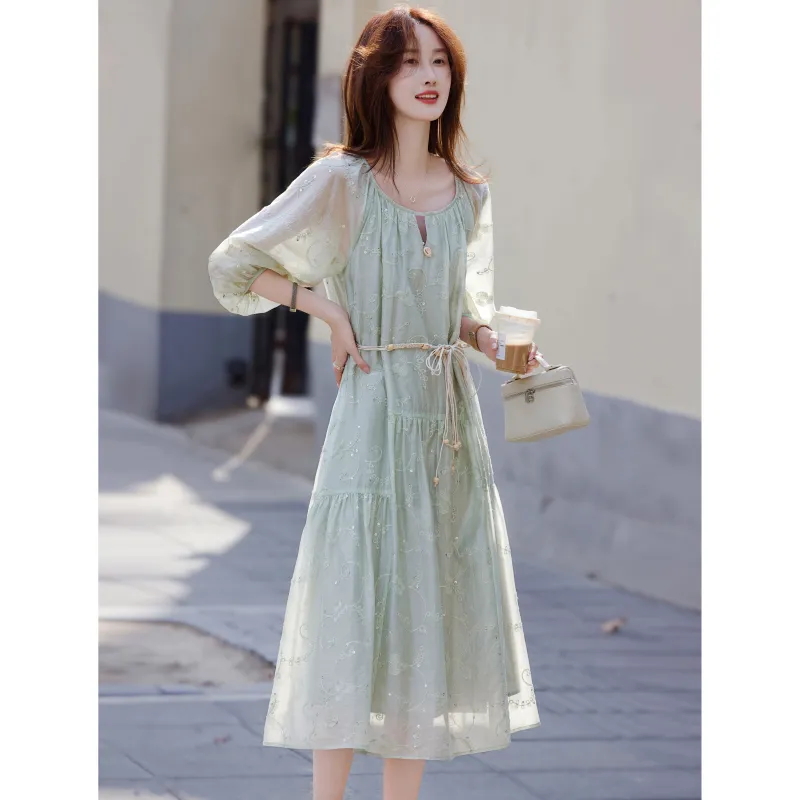 A Paradise For Awakening Short Sleeved Dress Women's Light Green-5