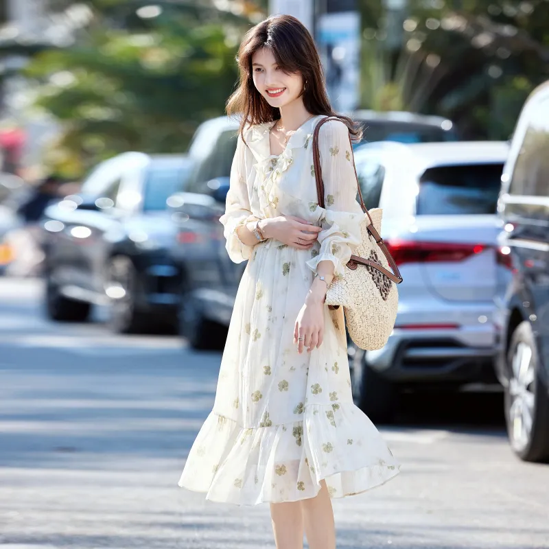 A Paradise For Awakening Long Sleeved Dress Women's Green-5