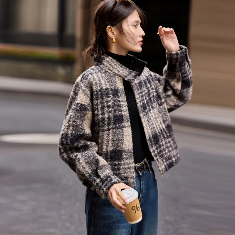 A Paradise For Awakening Cropped Coats Women's Black Plaid-4