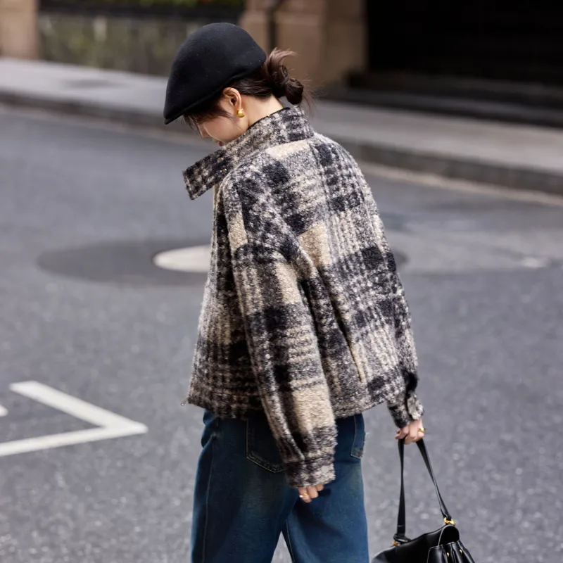 A Paradise For Awakening Cropped Coats Women's Black Plaid-2