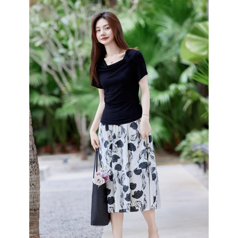 A Paradise For Awakening Skirt Set Women's Black-2