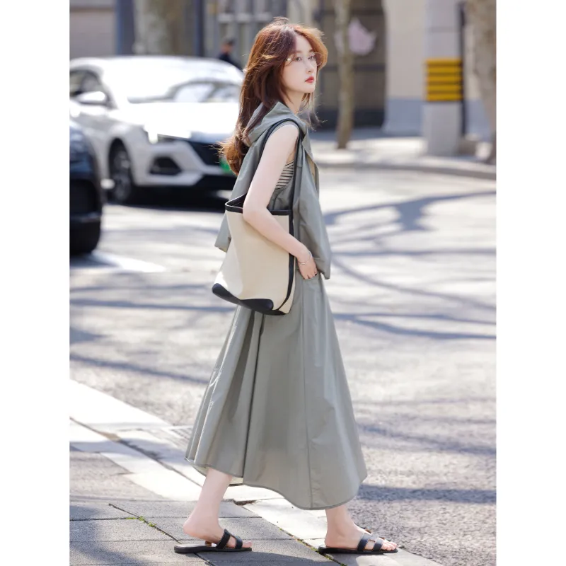 A Paradise For Awakening Skirt Set Women's Gray-2
