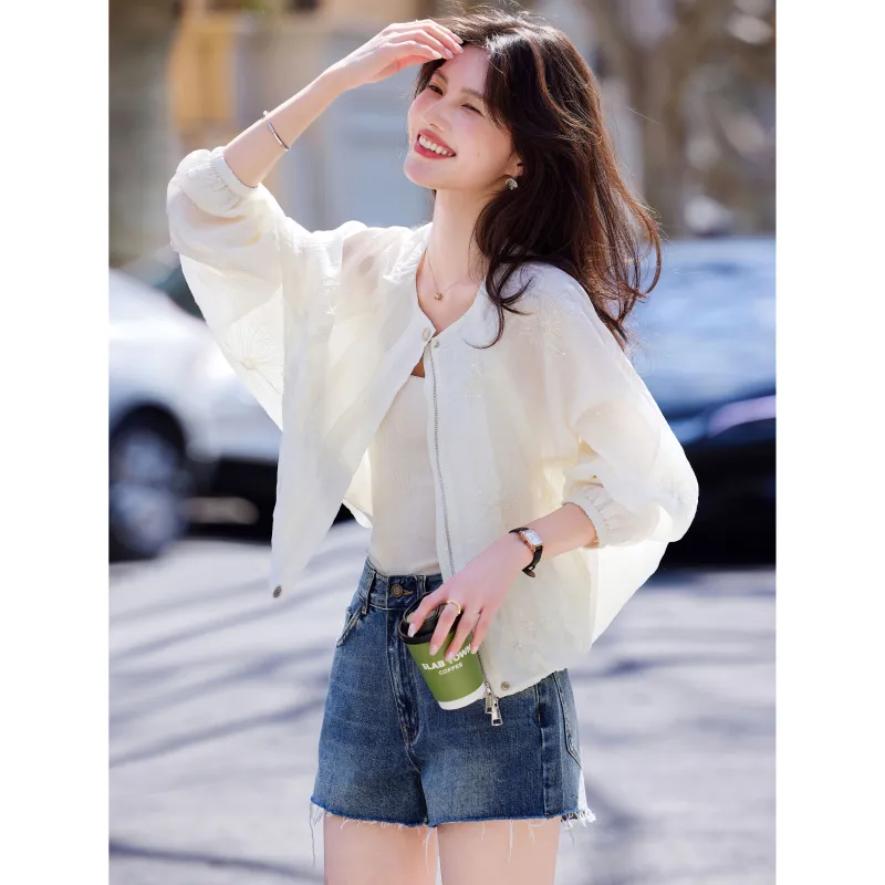 A Paradise For Awakening Cropped Coat Women's Beige-6