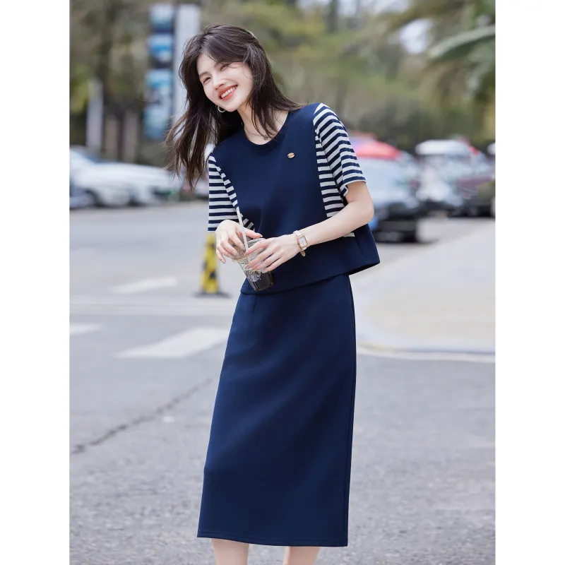A Paradise For Awakening Skirt Set Women's Navy Blue-5