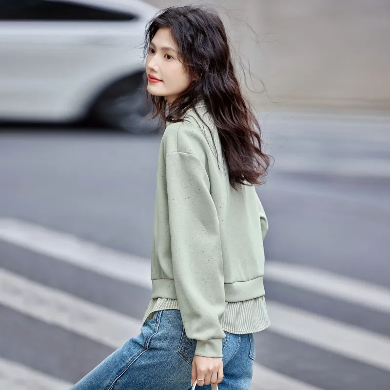 A Paradise For Awakening Sweatshirt Women's Green-2