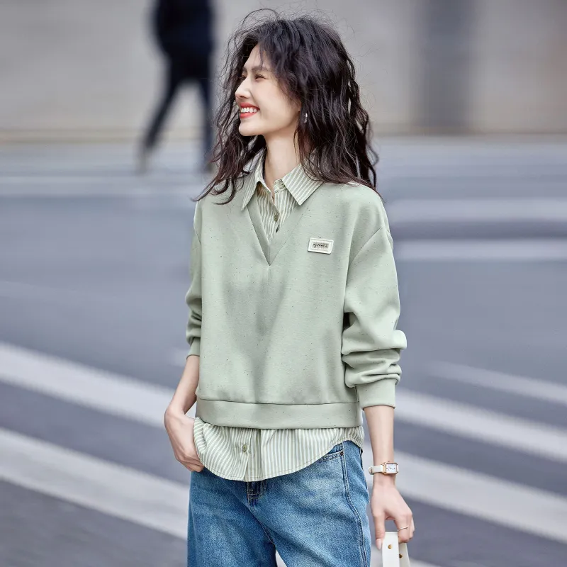 A Paradise For Awakening Sweatshirt Women's Green-3