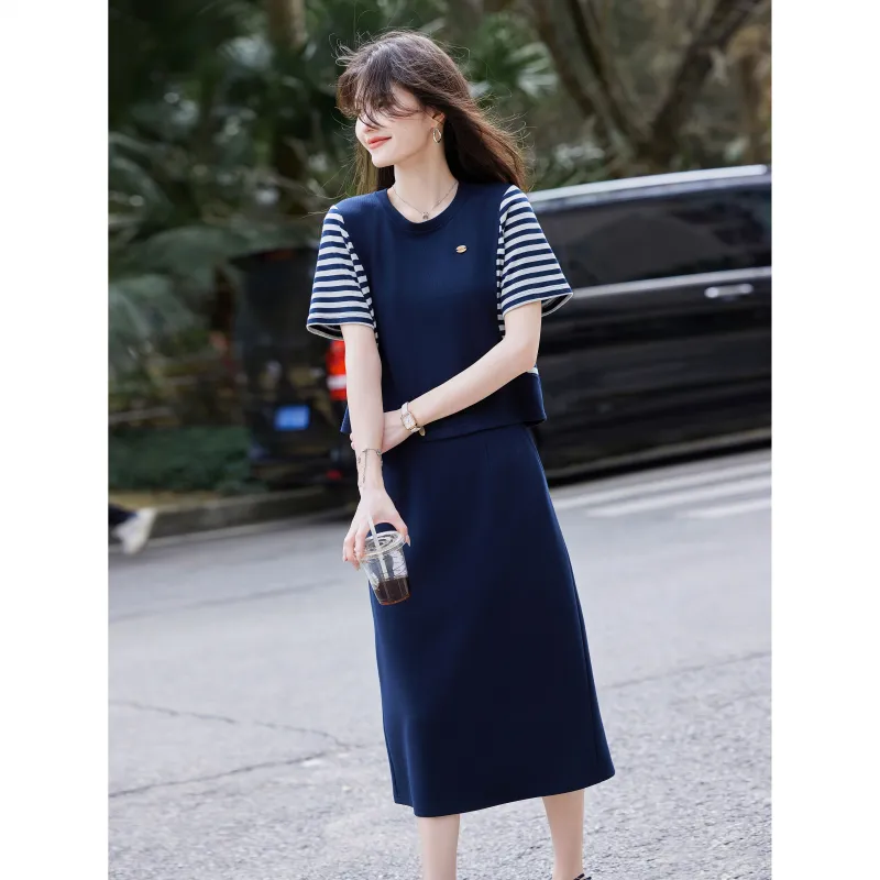 A Paradise For Awakening Skirt Set Women's Navy Blue-3