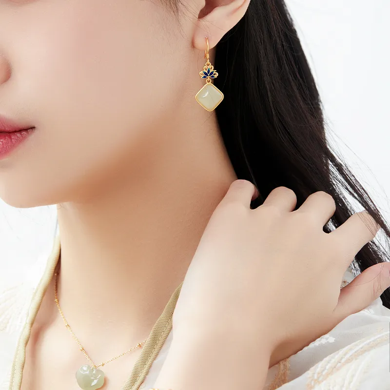 MAMADESHOUHU Earrings Pale Greenish White Jade Women's-5
