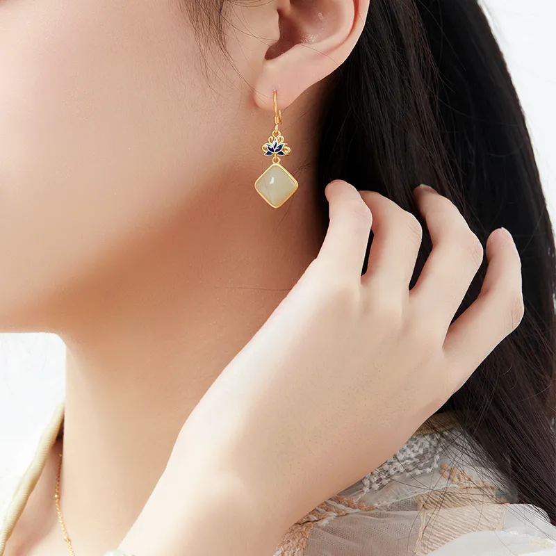 MAMADESHOUHU Earrings Pale Greenish White Jade Women's-4
