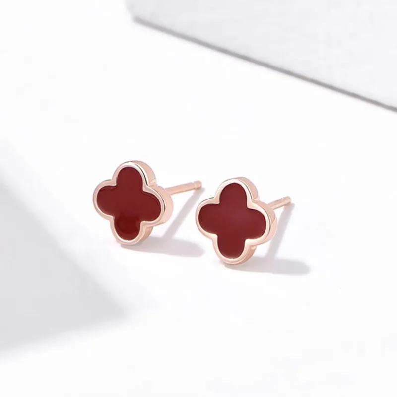 KING TAI SANG 18K Gold Stud Earrings Unisex-1