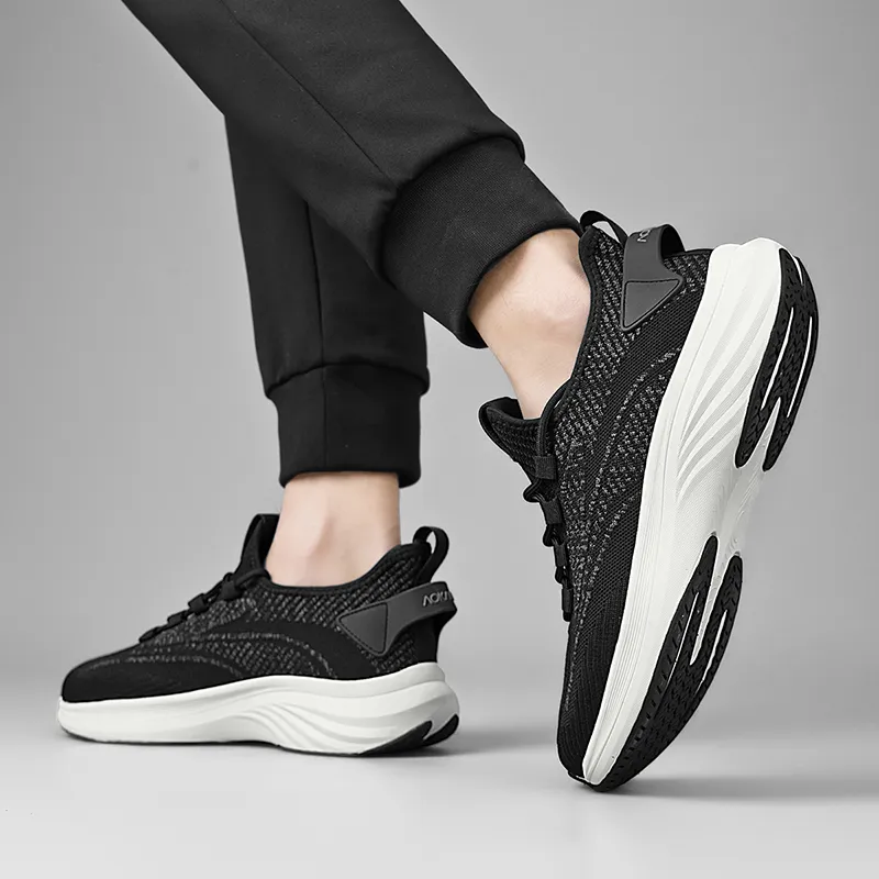 AOKANG Cushioned Wear-Resistant Breathable Slip-Resistant Low-Top Casual Running Shoes Men's-9