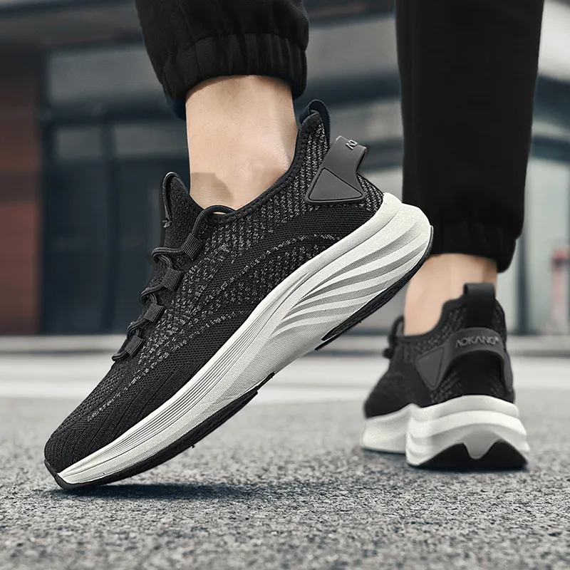 AOKANG Cushioned Wear-Resistant Breathable Slip-Resistant Low-Top Casual Running Shoes Men's-10