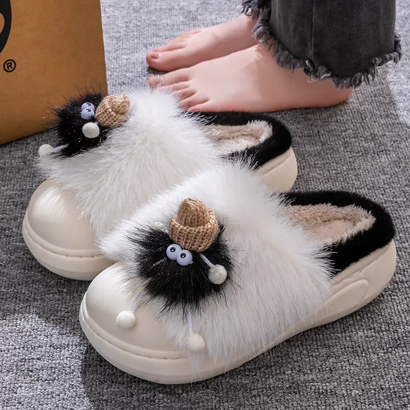 LUNNIFEIYA Slippers / Home Slippers-3