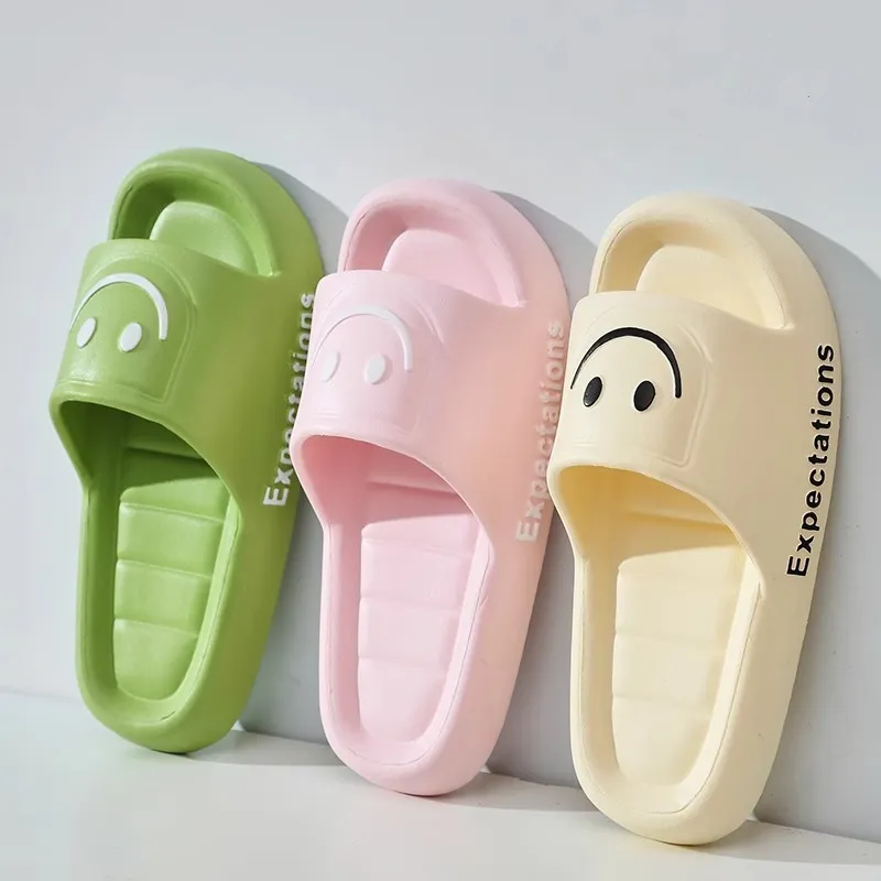 LUNNIFEIYA Summer Home Indoor Slip Resistant Bathroom EVA Slippers-1