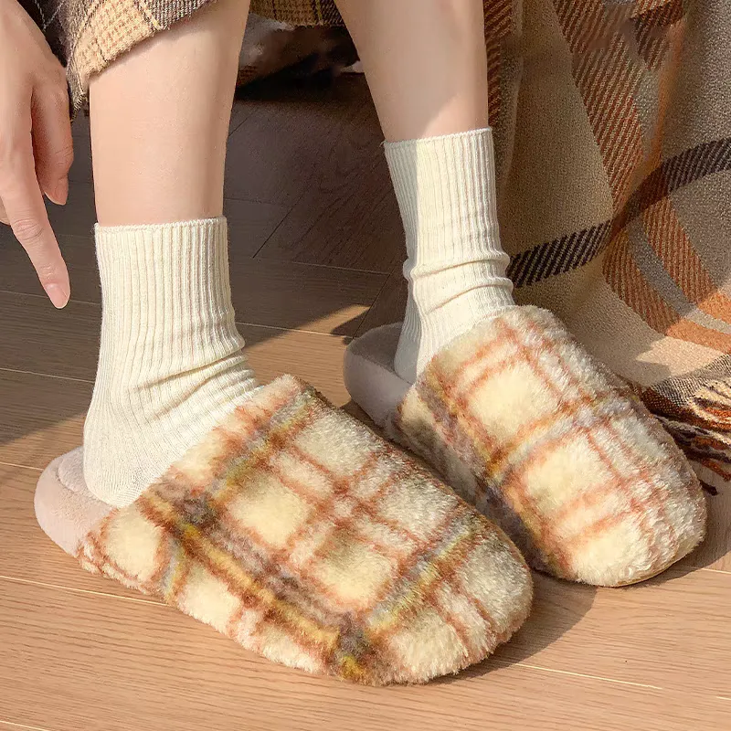 LUNNIFEIYA Slippers / Home Slippers-1