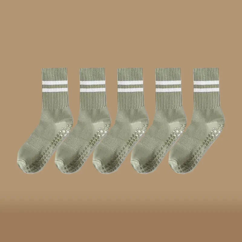 BEAR UNION Mid Calf Socks Women's-31
