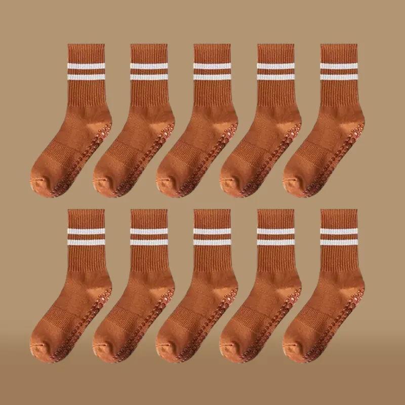 BEAR UNION Mid Calf Socks Women's-20