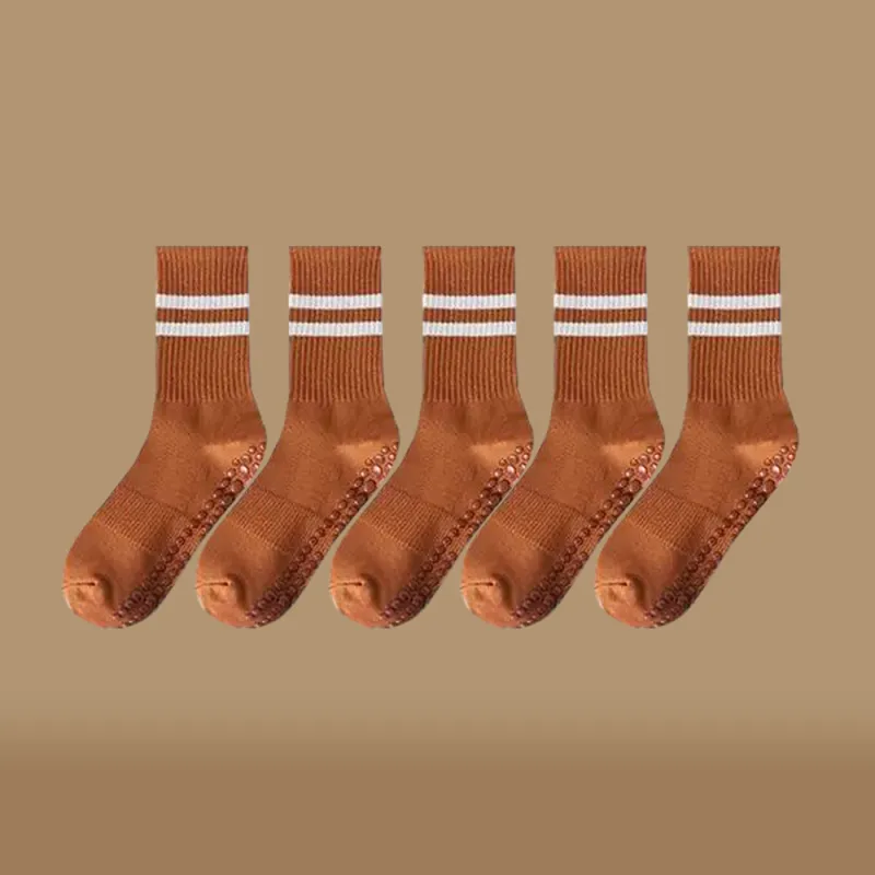 BEAR UNION Mid Calf Socks Women's-41