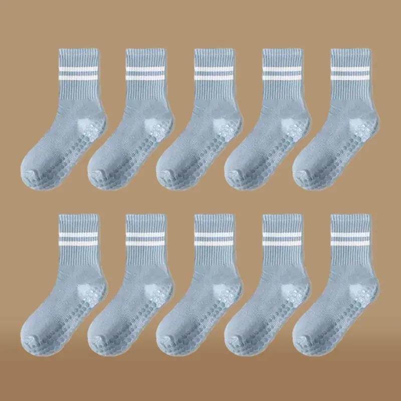 BEAR UNION Mid Calf Socks Women's-13
