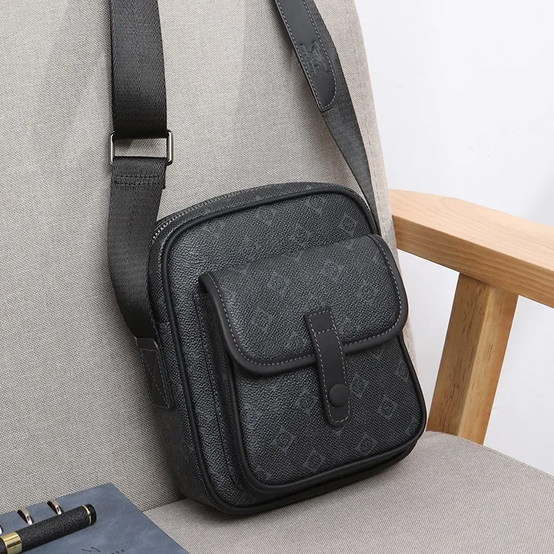 SEPTWOLVES Cow Leather With Artificial Leather Crossbody Bag Trumpets Men's Black-3
